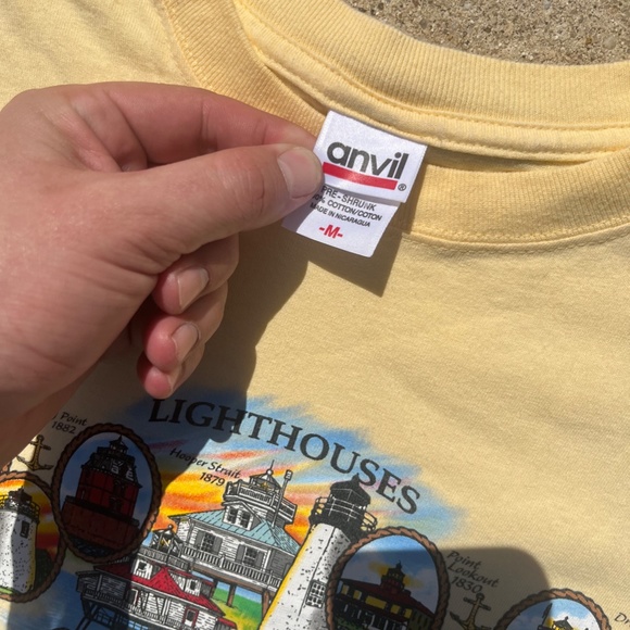 Vintage Chesapeake Bay Shirt Size S/M Anvil Y2K Lighthouses Tan Graphic Tee - Picture 3 of 3